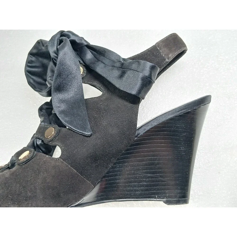 Guess by Marciano PManella Wedge Sandals – Black Multi Suede – Size 8 w/ Box